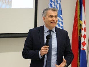 IMG_3844.JPG